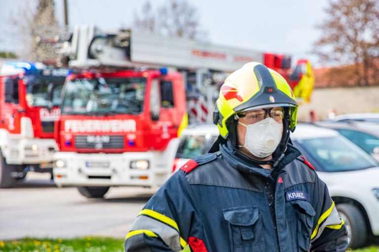 Extreme Weather Events in a Time of Pandemic